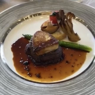 メインのお肉料理