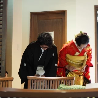 お色直し入場のシーン