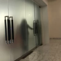扉のスモーク加減が良かったです。