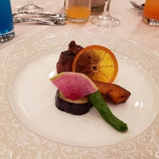 メインのお肉料理