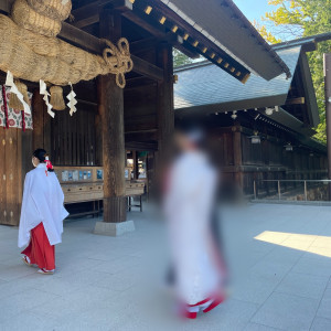 案内されている様子|581562さんの北海道神宮の写真(1585738)