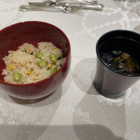 炊き込みご飯がもう少し温かいとよかった。