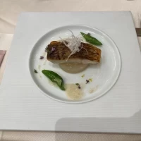 白身魚、ソースはあっさり