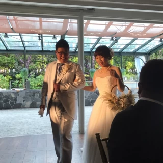 新郎新婦入場 光具合