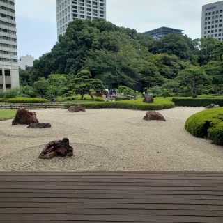 お庭が広いです