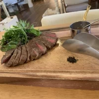 試食のお肉。
