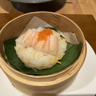 兵庫県産の蟹を使った蒸し寿司