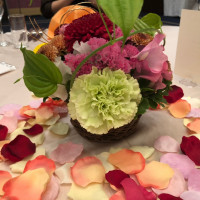 ゲストテーブル中央の装花
