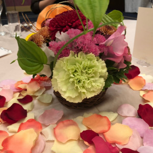 ゲストテーブル中央の装花|582304さんの宇都宮東武ホテルグランデの写真(1177523)