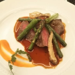 メイン