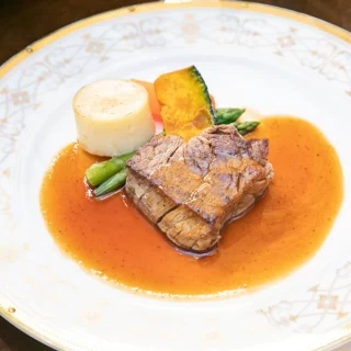 和洋折衷コースのメインお肉料理