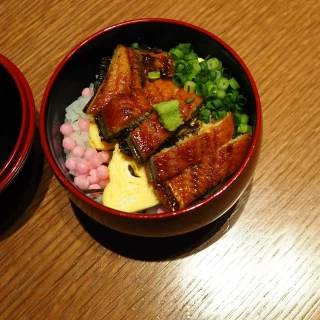 試食でいただいたひつまぶし。高齢の方でも楽しんでいただけます