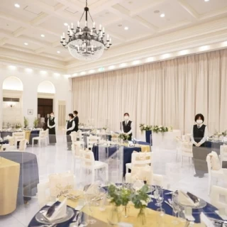会場