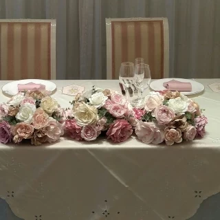 新郎新婦が座る場所です。