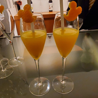ウェルカムパーティー
生絞りオレンジジュース