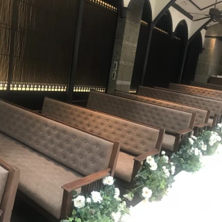 式場の列席者ベンチ