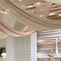 披露宴会場の天井