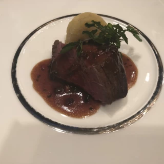 メイン