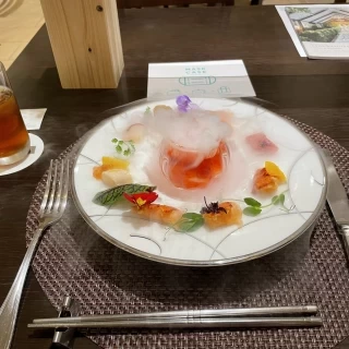 実際に披露宴ででる料理だそうです。