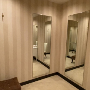 鏡もあり4.5人は入れそうです|584069さんのヴィクトリアガーデン恵比寿迎賓館の写真(1189432)