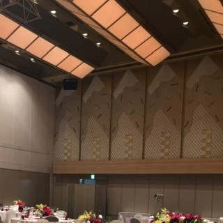 扇の間は天井が高く、非日常感があり良かったです。