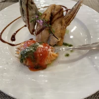 丸ごとアジを揚げていて頭から尻尾まで美味しく頂きました。