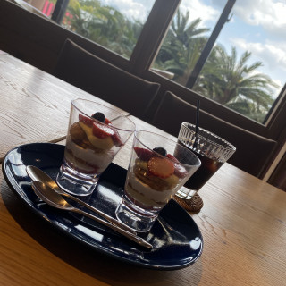 いちごのパフェおいしかったです。