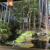 夜も悪天候の日も
いつもきれいです。