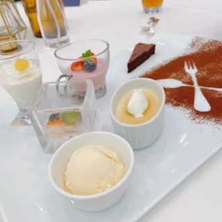 デザートビュッフェ
プリンが滑らかでおすすめです。