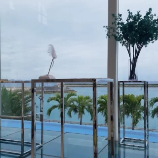 海の上にいるようです。
