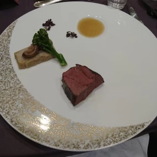 お肉料理