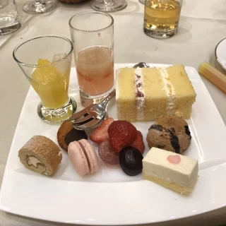 デザートビュッフェ