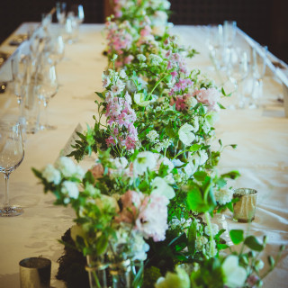 メインテーブル装花
フローリストさんのセンスが最高でした！