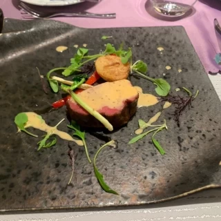 メインのお肉料理