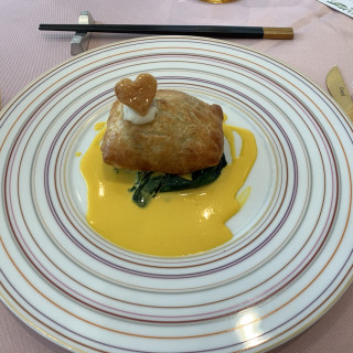 ヒラメのパイ包み焼き。1番美味しいです。