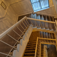 チャペルにあがる階段で素敵な写真を撮れます