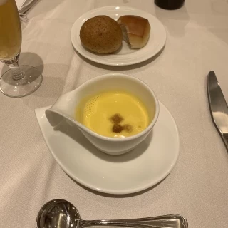 パンとスープ。