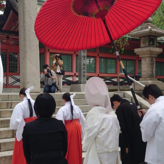 花嫁行列です。番傘の雰囲気が素敵でした。