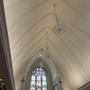 ステンドグラスがあり、天井も高かったです。|585367さんのマリエール太田の写真(1836879)