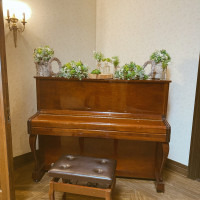 イギリス館のインテリア。ピアノ