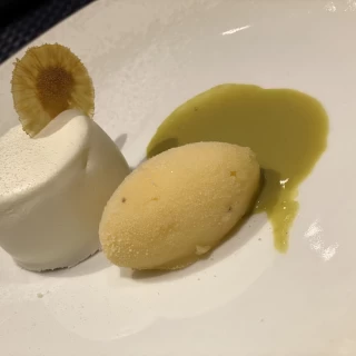 デザート。ピスタチオソースが◎