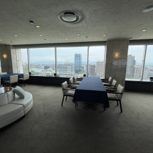 15階会場は100名収容可能。机の配置も色々変えられる。|585690さんのホテルオークラ新潟の写真(1201996)