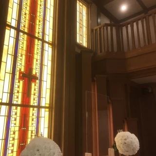 ステンドグラスが綺麗です