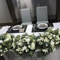 シンプルながらも華やかな高砂です