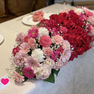 新郎新婦の高砂テーブルの装花|585773さんのザ・グランドティアラ 一宮（営業終了）の写真(1209660)