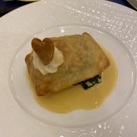 パイ包みは少し重かったです。