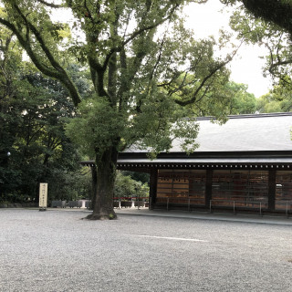 大前挙式の外観。実際の挙式時には扉が開きます。