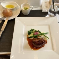お肉の料理は、ソースがとても美味しかった