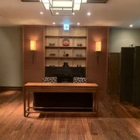 披露宴会場を出た踊り場