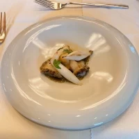 鮑とホワイトアスパラガス 肝バターソース。鮑♡